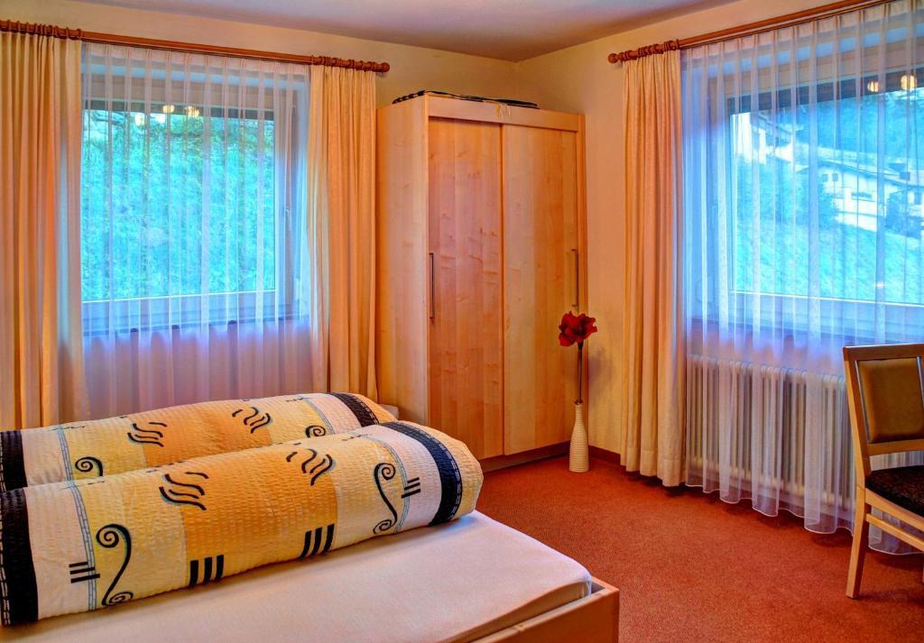 Gaestehaus Resi Jerzens Kamer foto