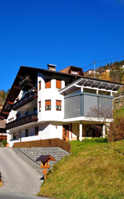 Gaestehaus Resi Jerzens Buitenkant foto