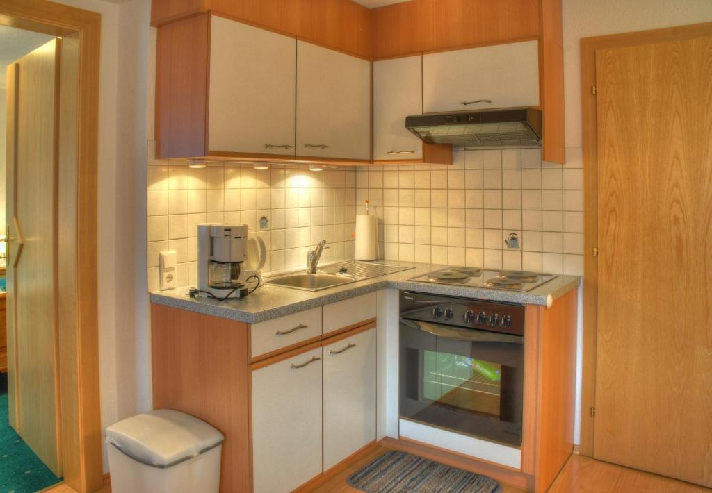 Gaestehaus Resi Jerzens Kamer foto